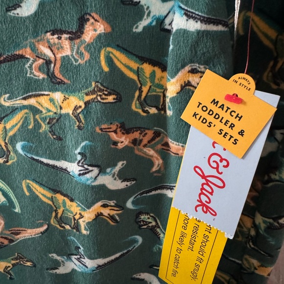 Boys long sleeve dinosaur 🦕 print pajamas—size 10 - Picture 2 of 4